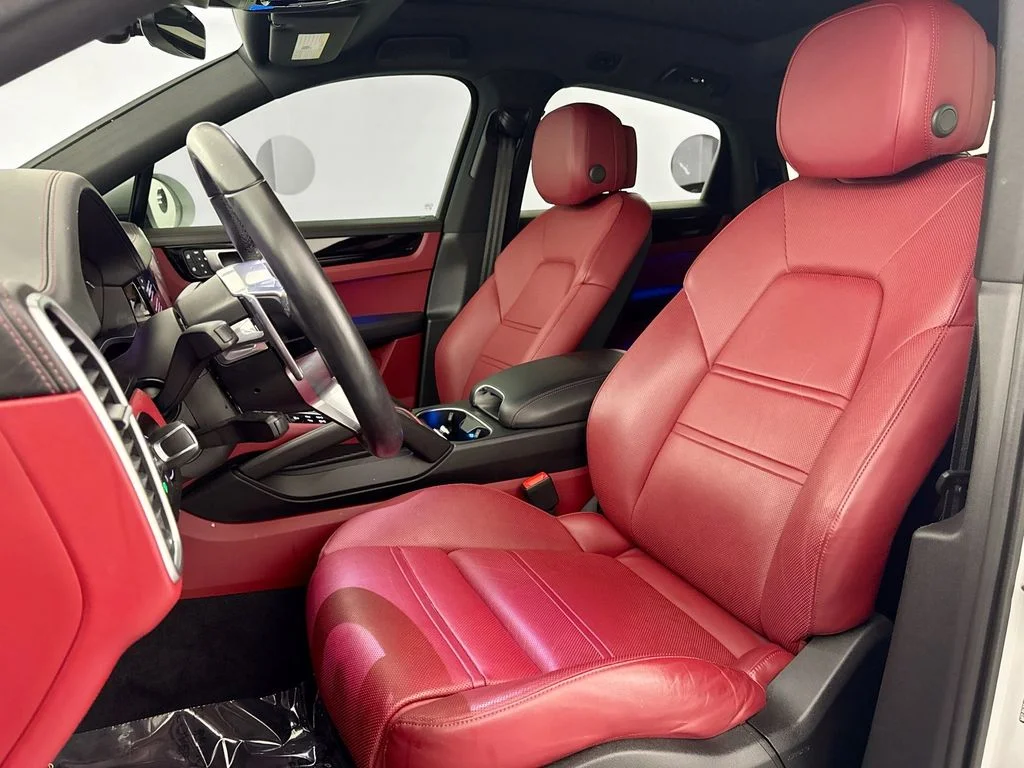 Used 2022 White Porsche Base image 21