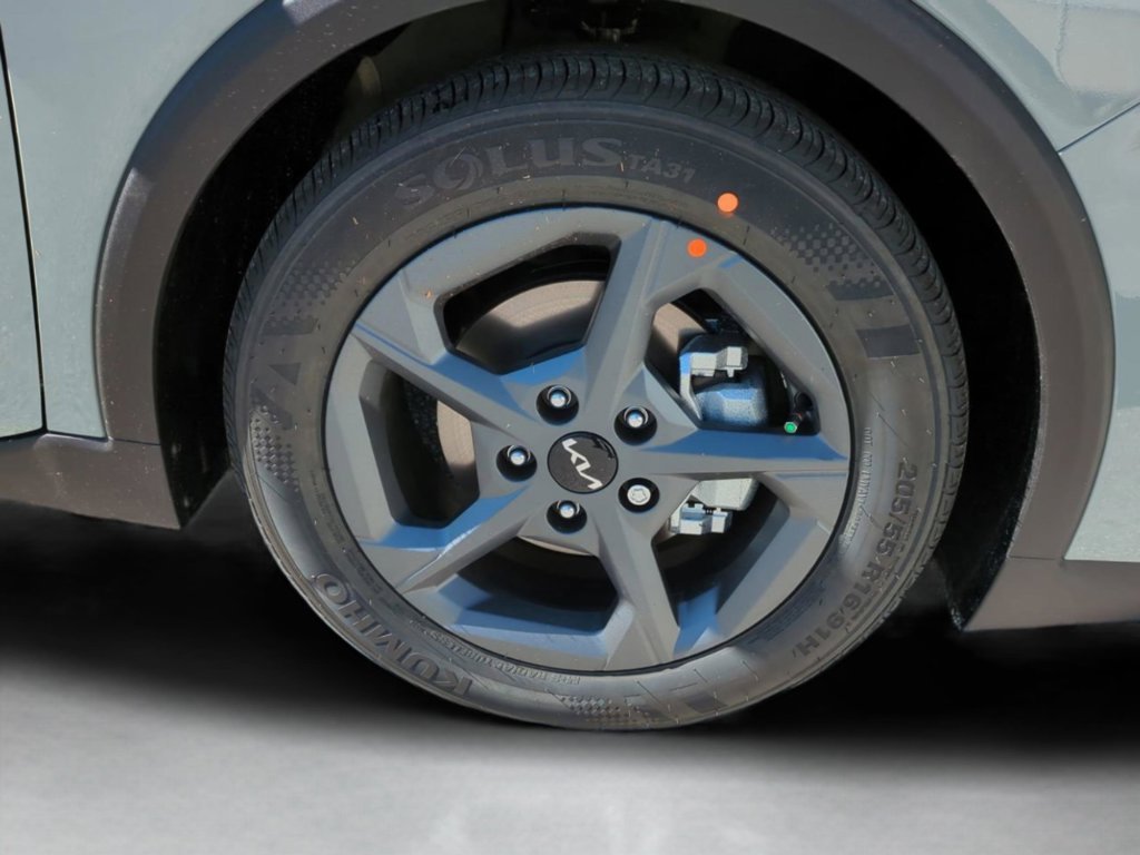 2026 Kia K4 LXS - Photo 13