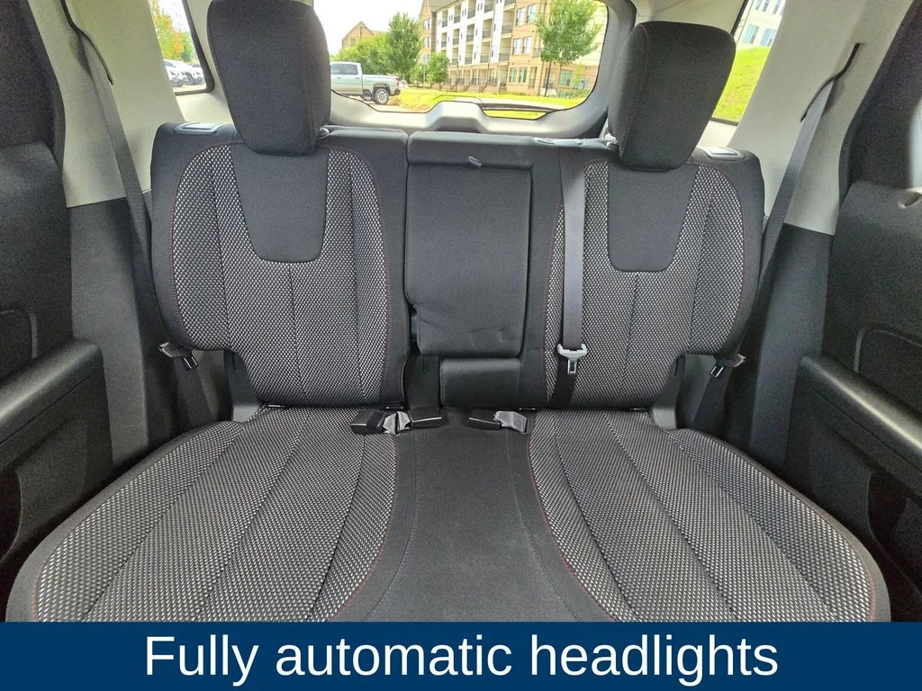 Used 2017 Black GMC SLE-1 image 13