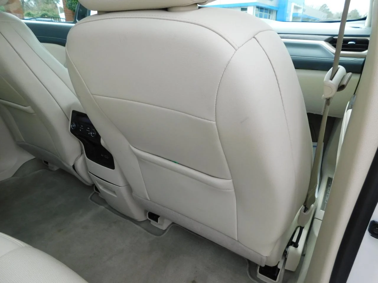 Used 2022 White GMC FWD 4DR DENALI image 14