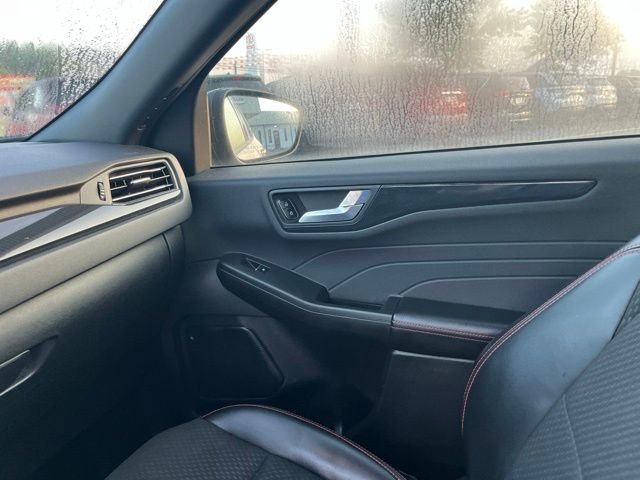 Used 2023 Silver Ford ST-Line image 26