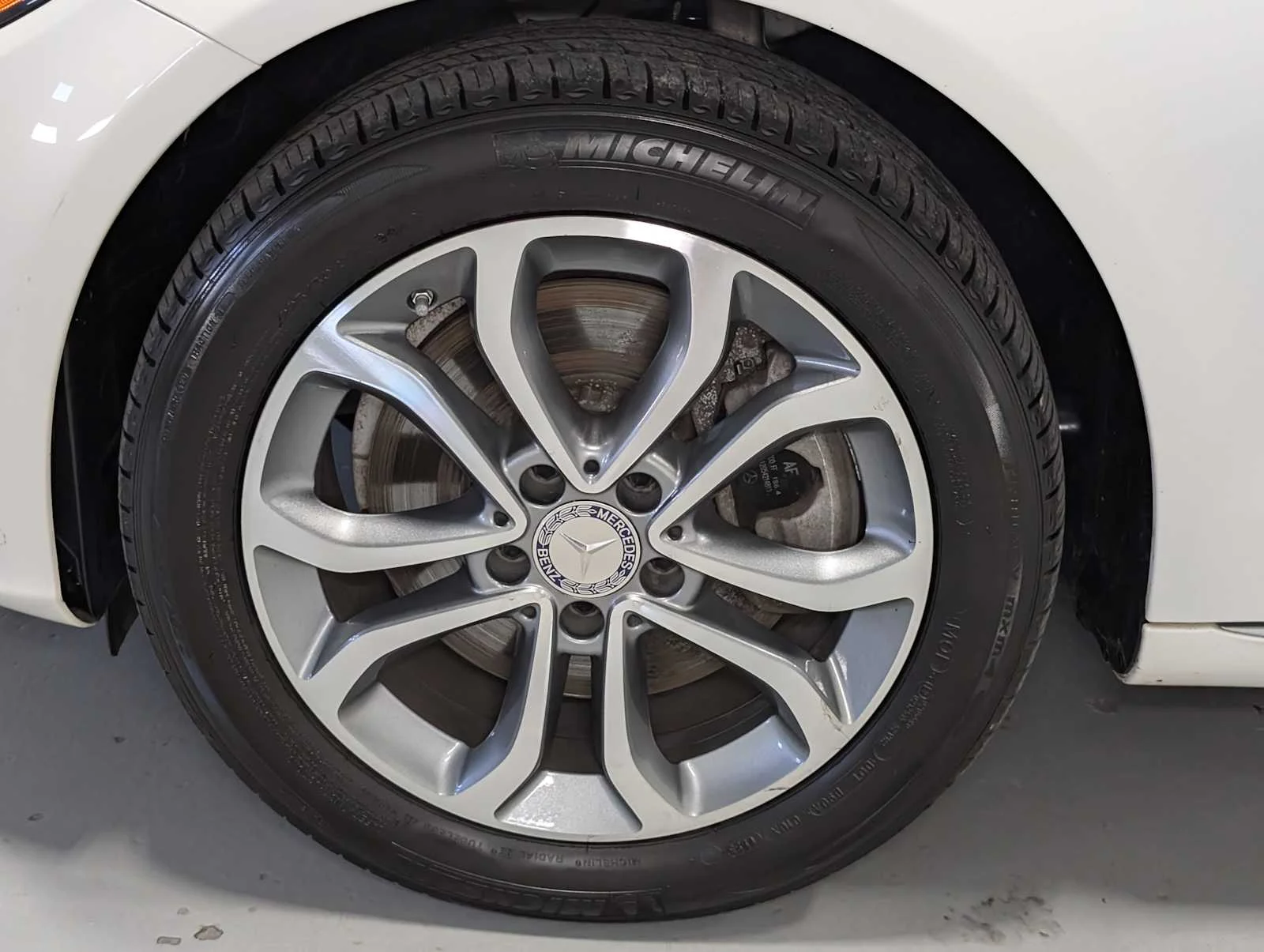 Used 2015 Polar White Mercedes-Benz C 300 image 3