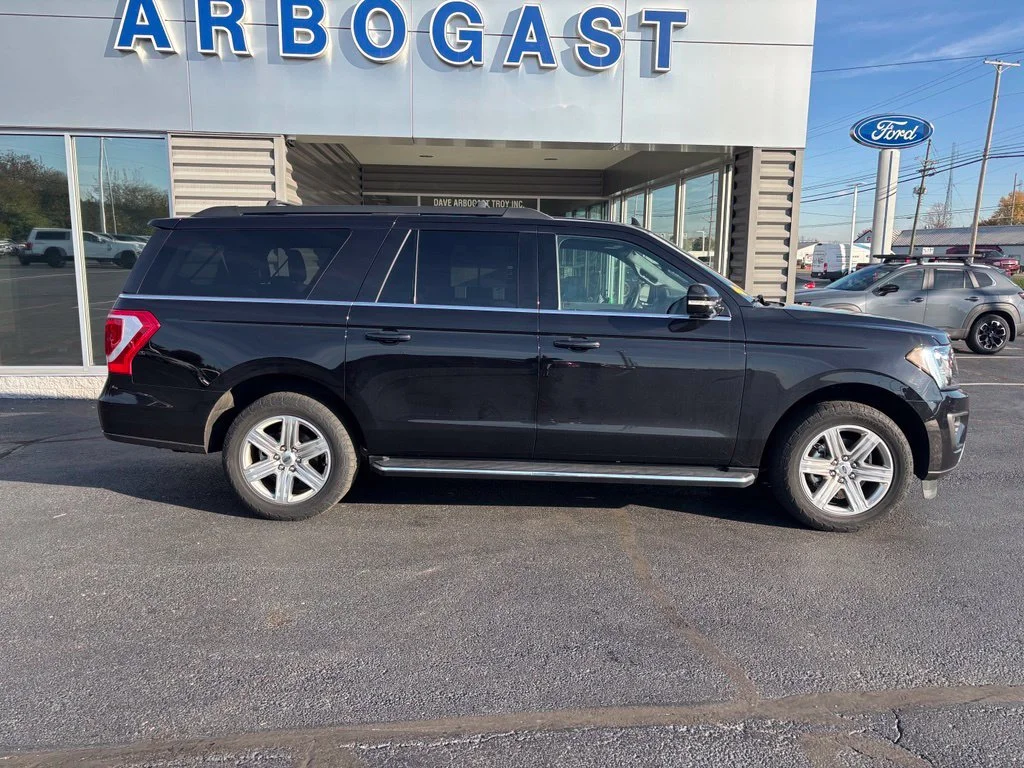 Used 2020 Black Ford XLT image 4