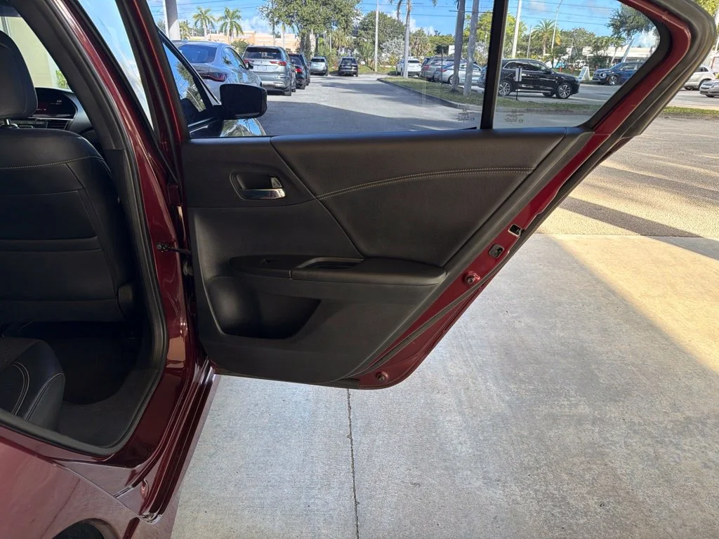 Used 2016 Red Honda Sport image 26