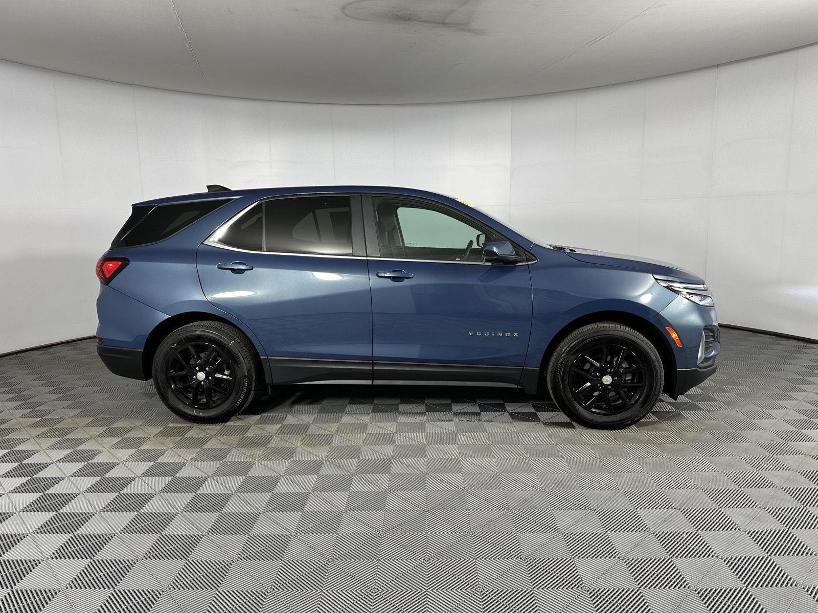 Used 2024 Lakeshore Blue Metallic Chevrolet LT image 24
