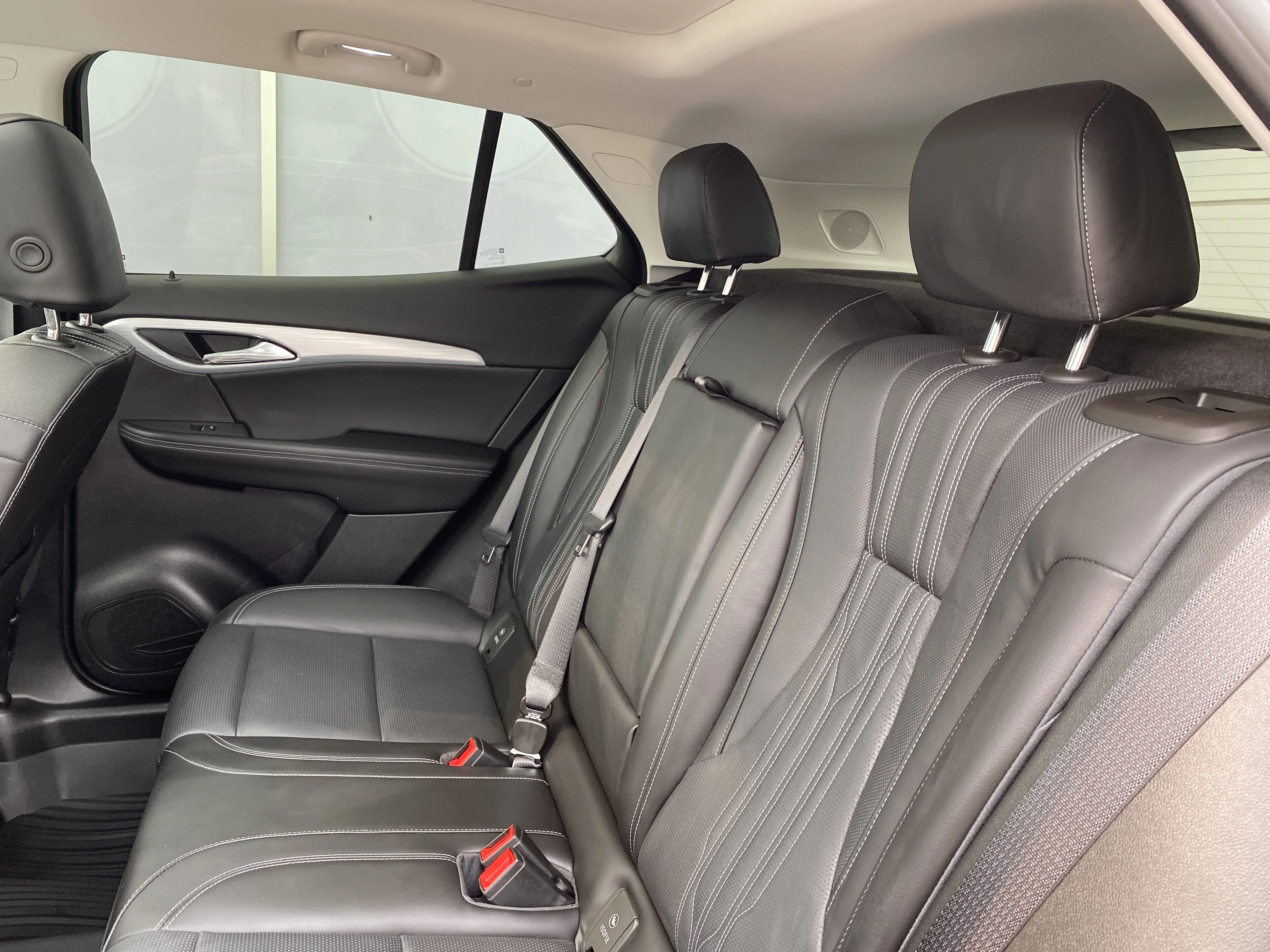 Certified Used 2025 Red Buick Avenir AWD image 21