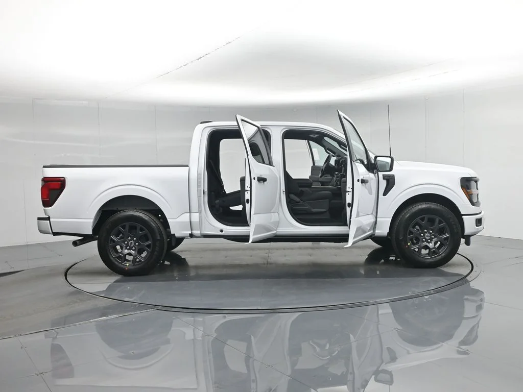 New 2026 Oxford White Ford STX image 4
