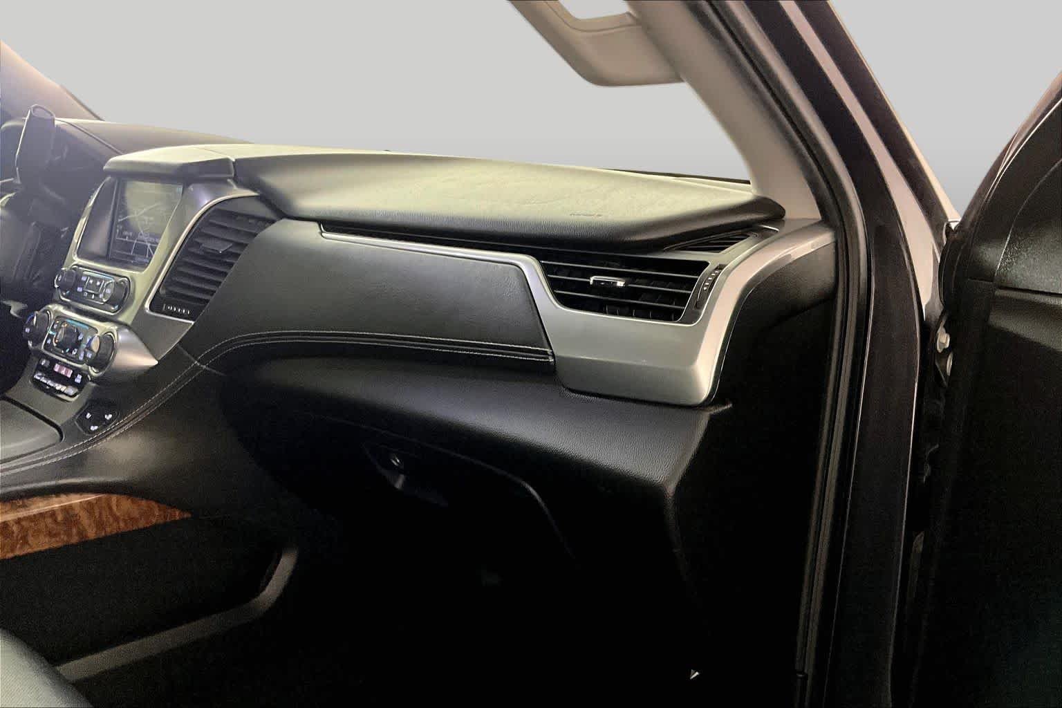 Used 2017 Tungsten Metallic Chevrolet Premier image 17