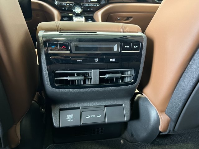 New 2026 Liquid Carbon Metallic Acura w/Technology Package image 31