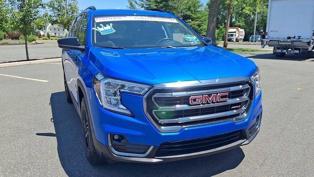 Used 2024 Riptide Metallic GMC AT4 image 4