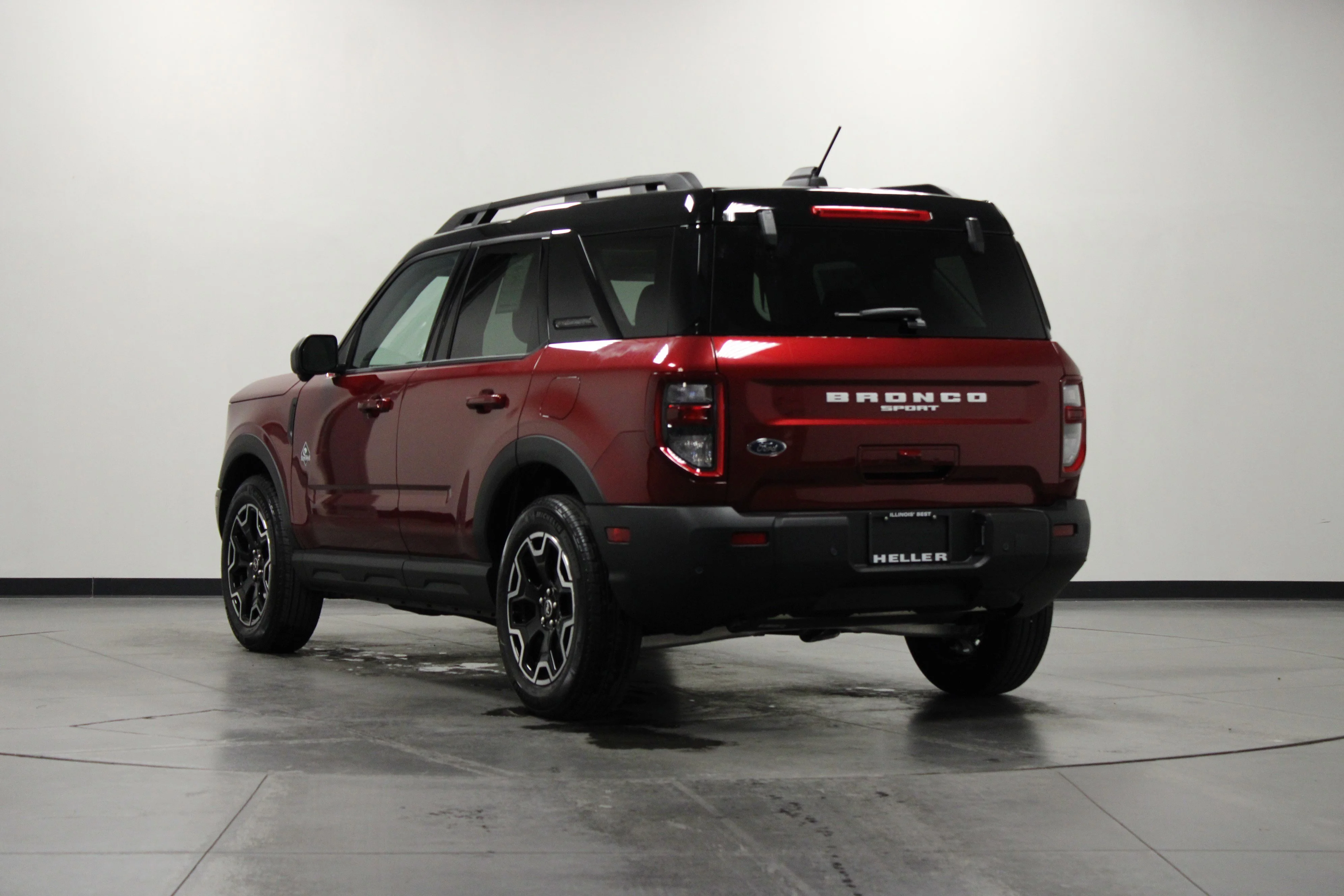 New 2025 Ruby Red Metallic Tinted Clearcoat Ford Outer Banks® image 6
