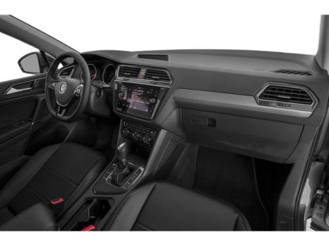 Used 2018 Pure White Volkswagen SE image 19