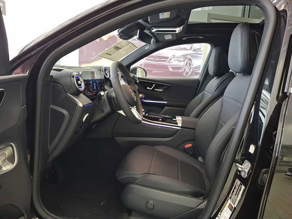 New 2026 Obsidian Black Metallic Mercedes-Benz GLC 300 image 40