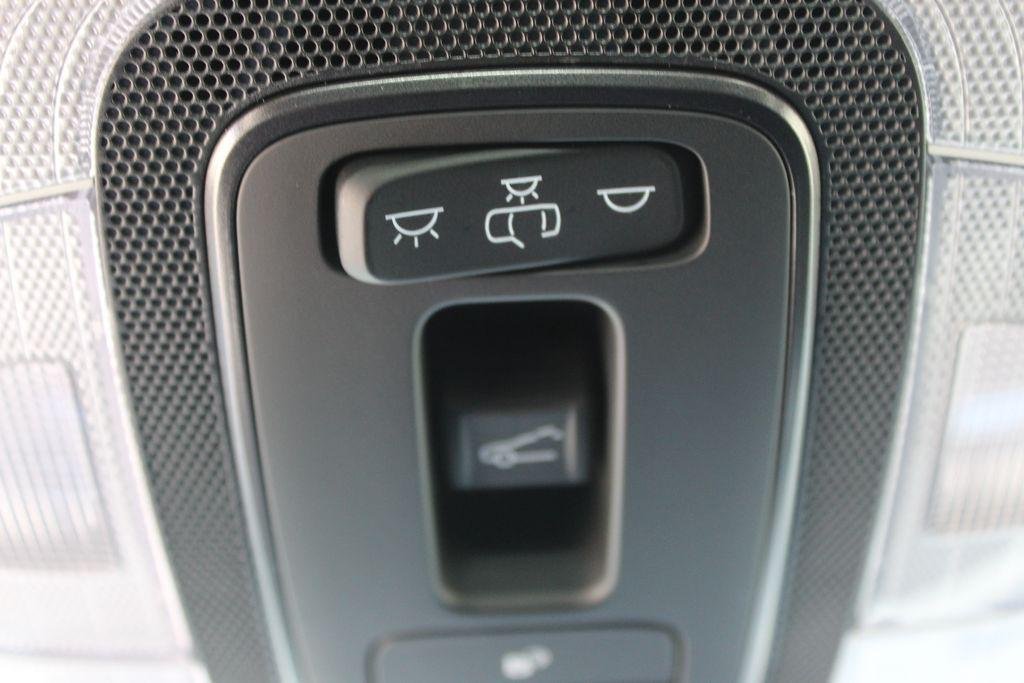 New 2026 White Hyundai Sedan image 24