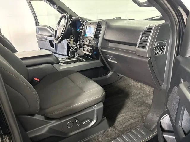 Used 2018 Black Ford XLT image 26
