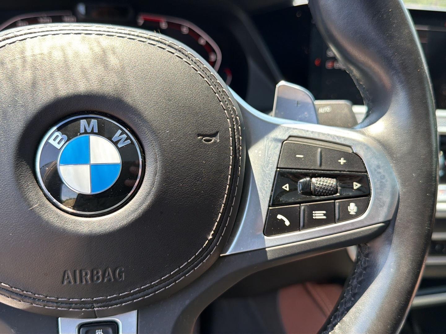 Used 2023 Manhattan Green Metallic BMW M50i image 21