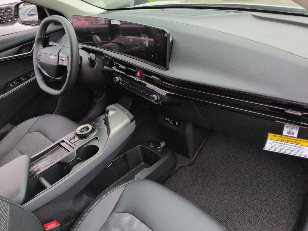 New 2026 Wolf Gray Kia LIGHT image 30