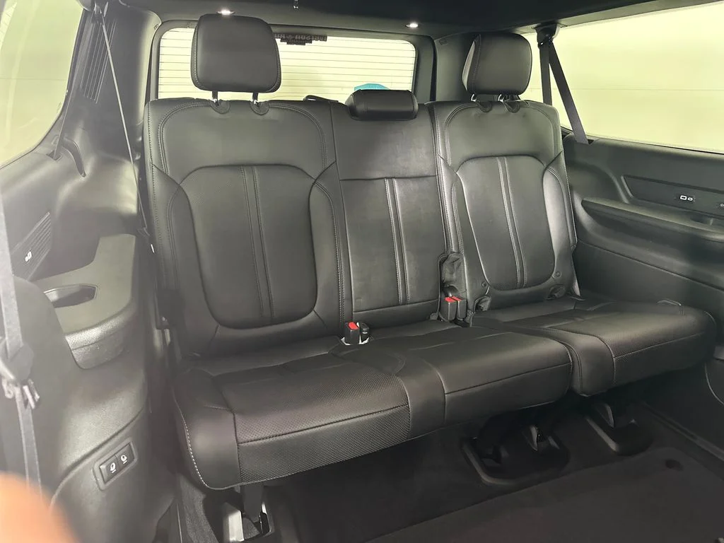 New 2026 Silver-Zynith Exterior Paint Jeep Limited Reserve image 26
