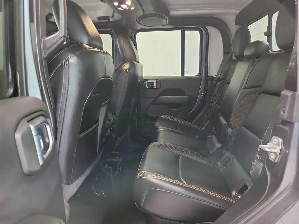 Used 2021 Gray Jeep High Altitude image 28