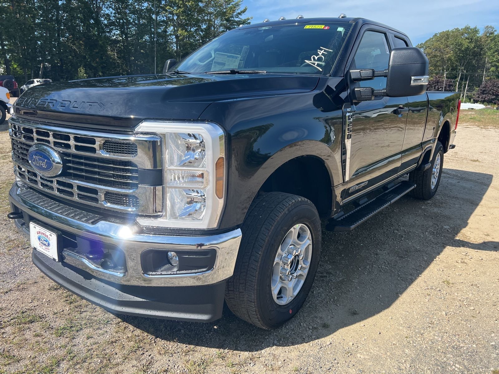2026 Ford F-250 Super Duty XLT - Photo 3