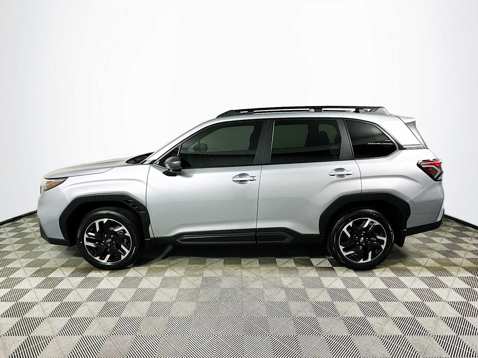 Certified Used 2026 Ice Silver Metallic Subaru Limited image 4