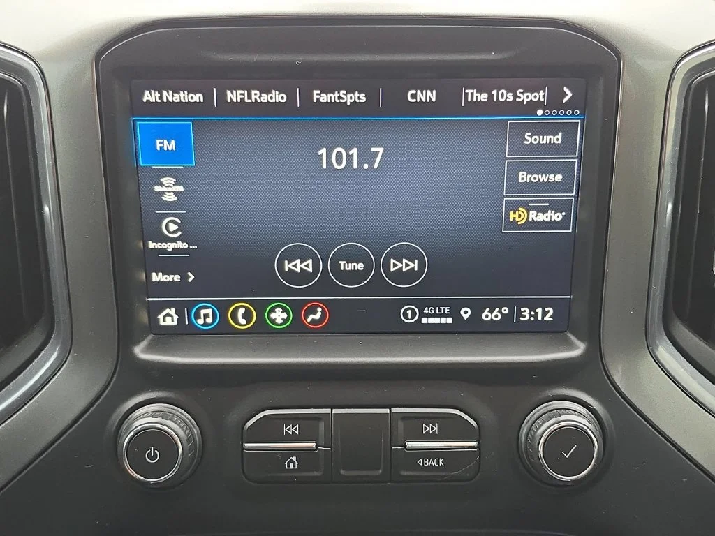 Used 2021 Gray Chevrolet RST image 27