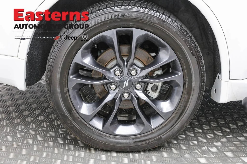 Used 2024 White Dodge R/T Premium image 33