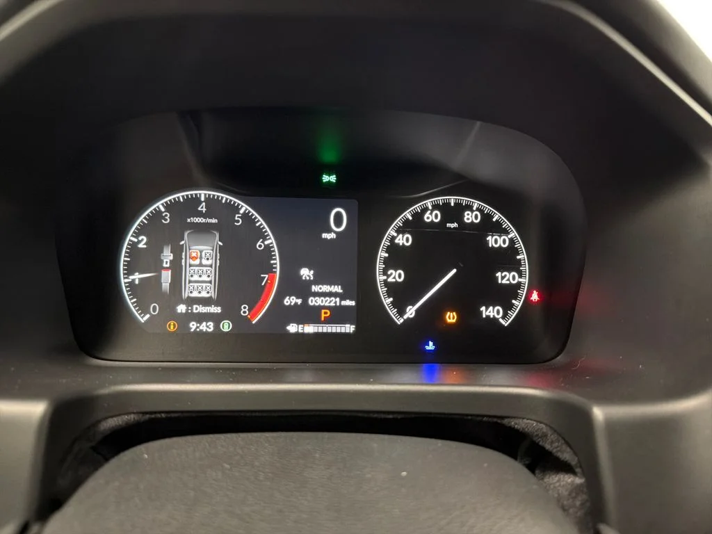 Used 2025 White Honda Sport-L image 18