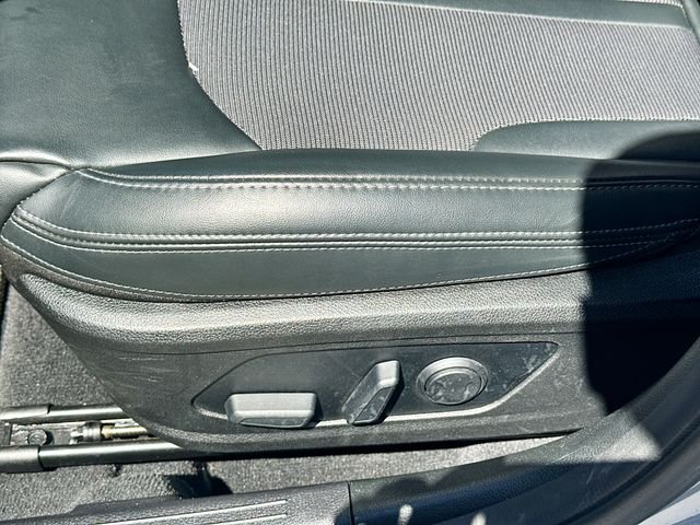 Certified Used 2022 Gray Kia GT-Line image 11