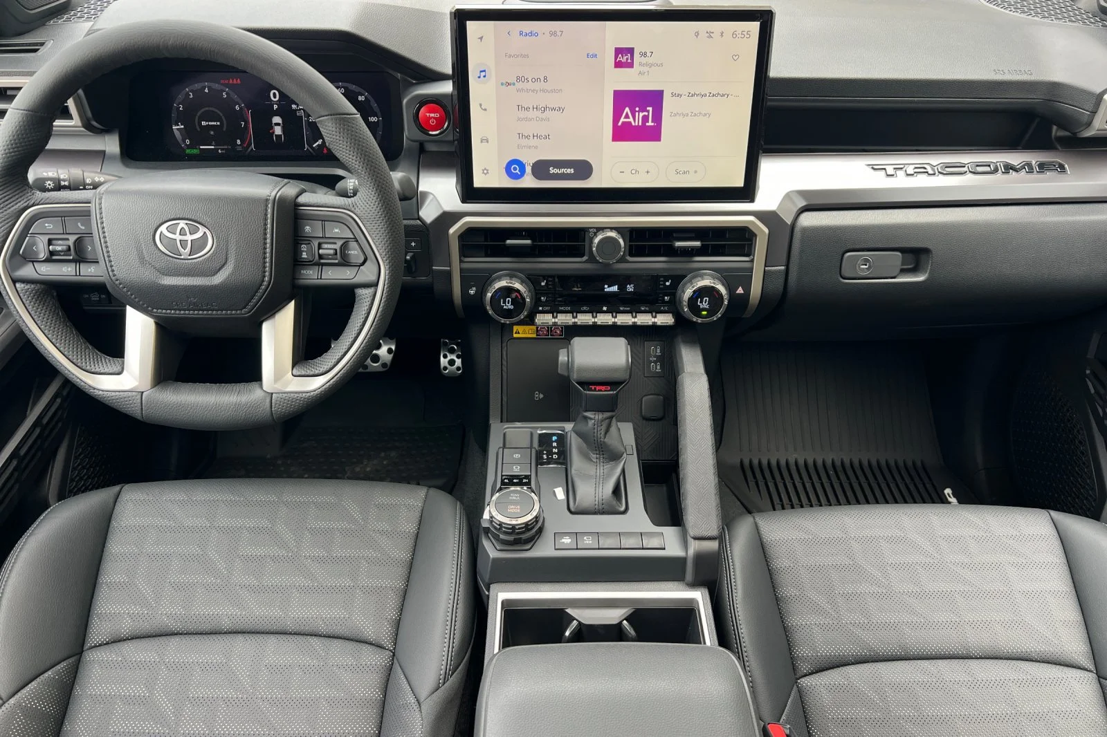 2026 Toyota Tacoma TRD Sport - Photo 9