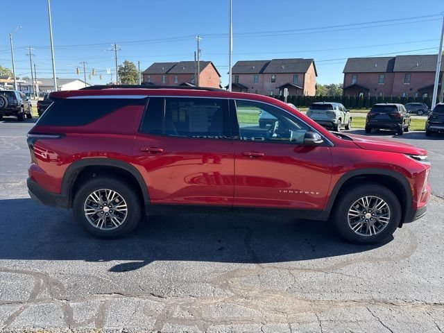 2025 Chevrolet Traverse LT - Photo 8