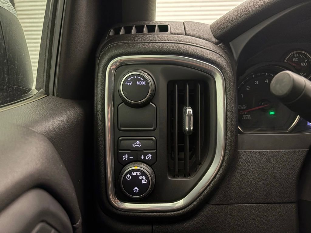 2020 Chevrolet Silverado 1500 LT - Photo 4
