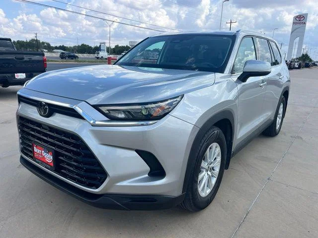Used 2024 CELESTIAL SILVER Toyota  image 3