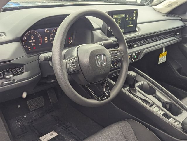 New 2026 Meteorite Gray Metallic Honda SE image 2