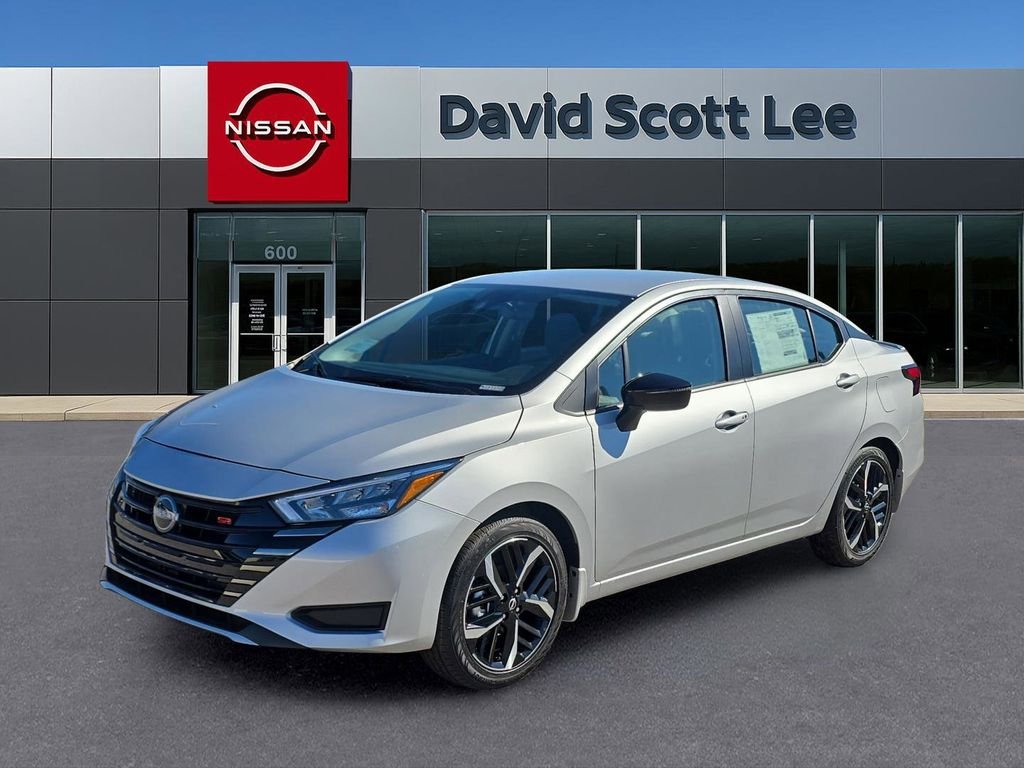 2025 Nissan Versa Sedan SR