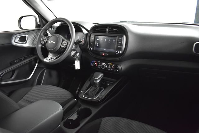 Used 2024 White Kia LX image 19