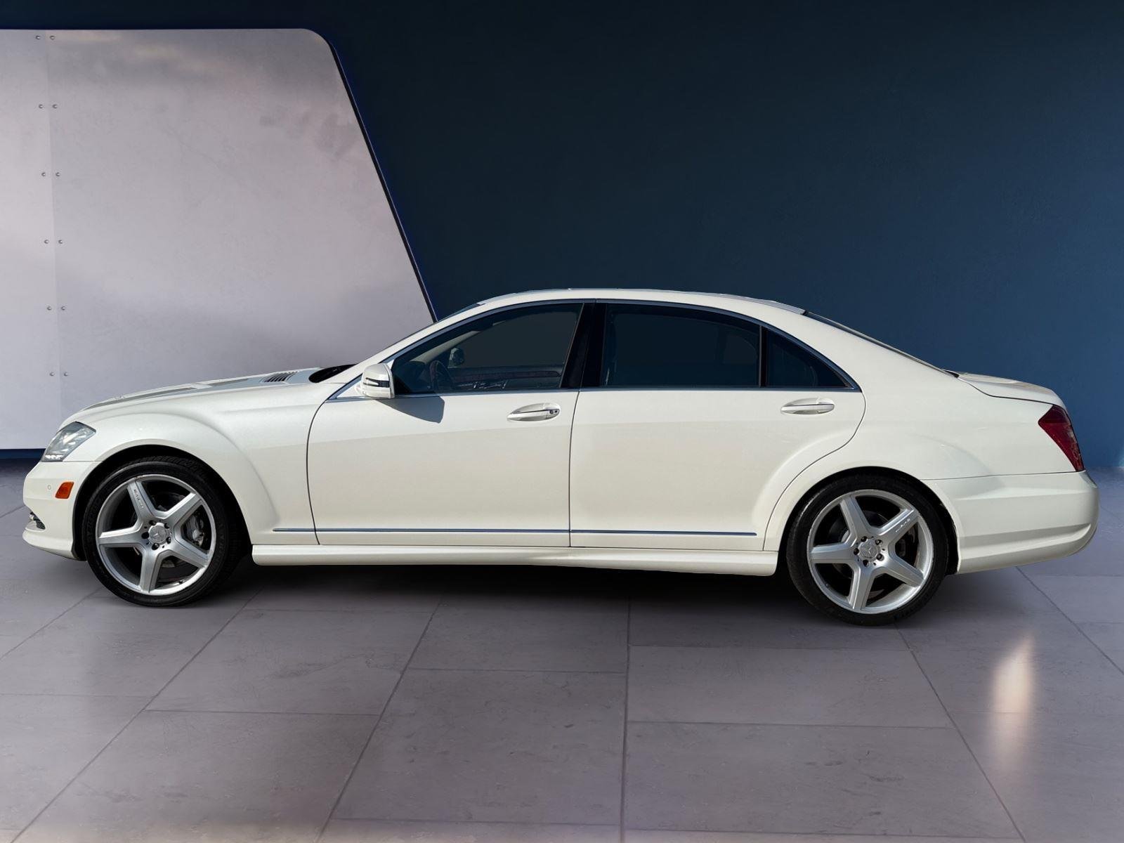 Used 2013 Mercedes-Benz S-Class S550 with VIN WDDNG7DB1DA498088 for sale in Laredo, TX