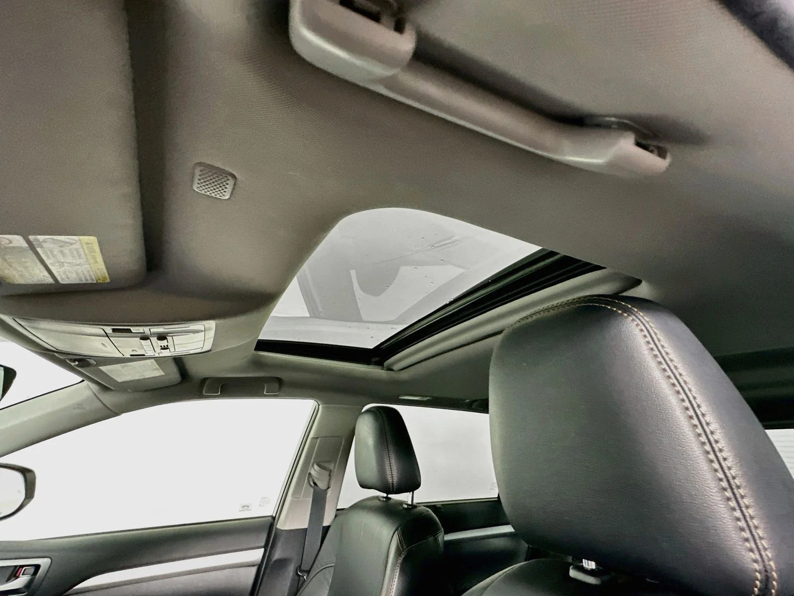 Used 2019 White Toyota XLE image 22