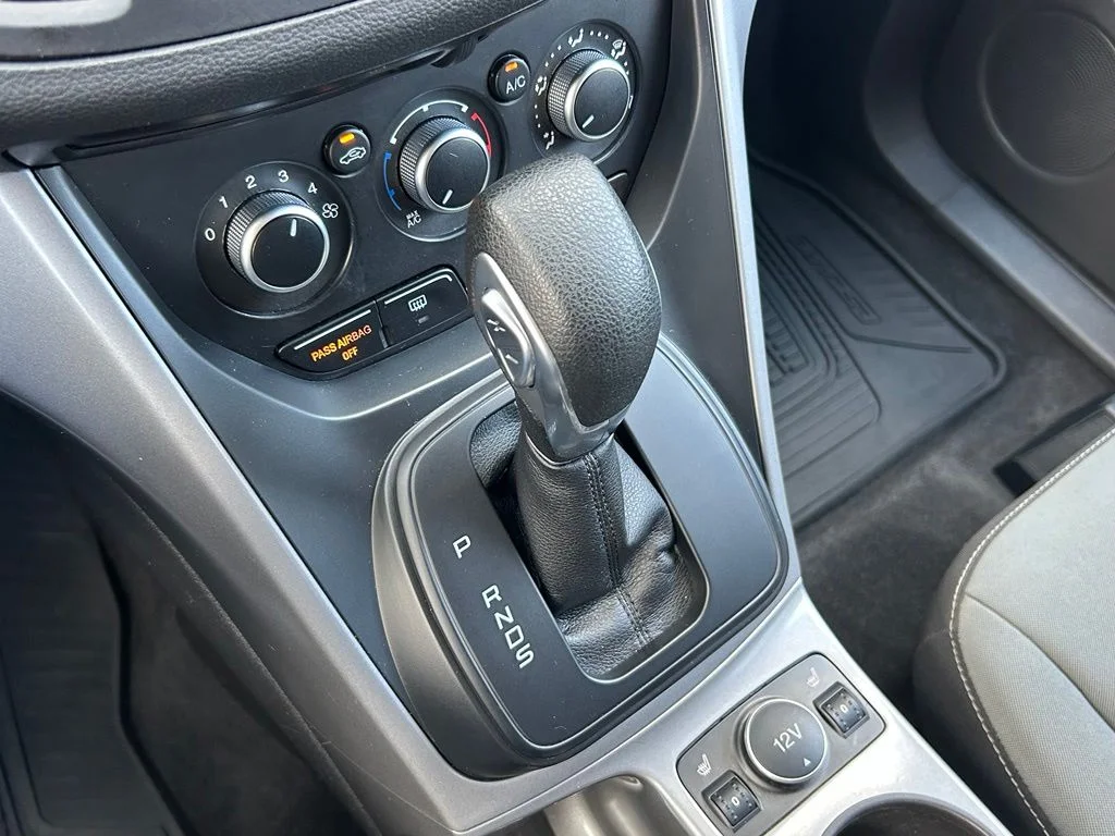 Used 2016 Gray Ford SE image 22