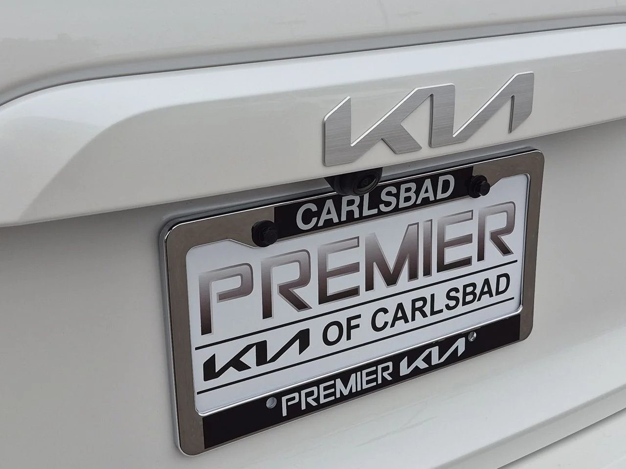 New 2026 Snow White Pearl Kia EX image 31