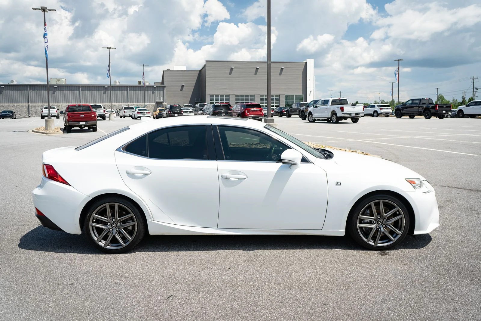 Used 2016 Ultra White Lexus 200t image 10