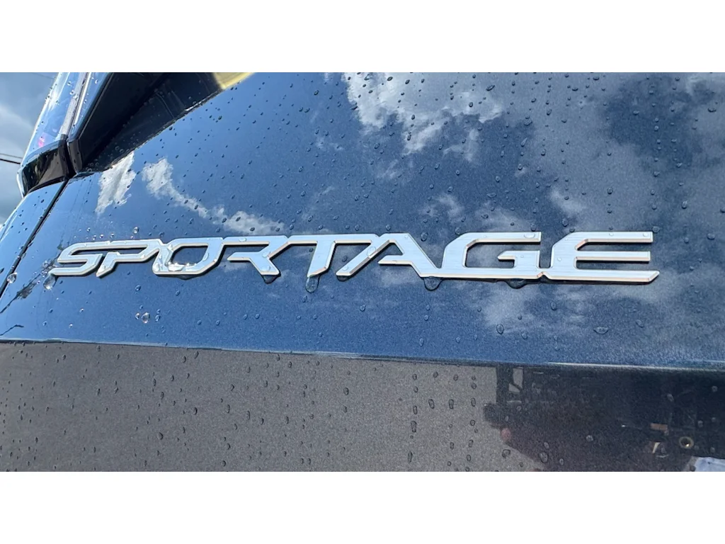 New 2026 Gry Kia EX image 6