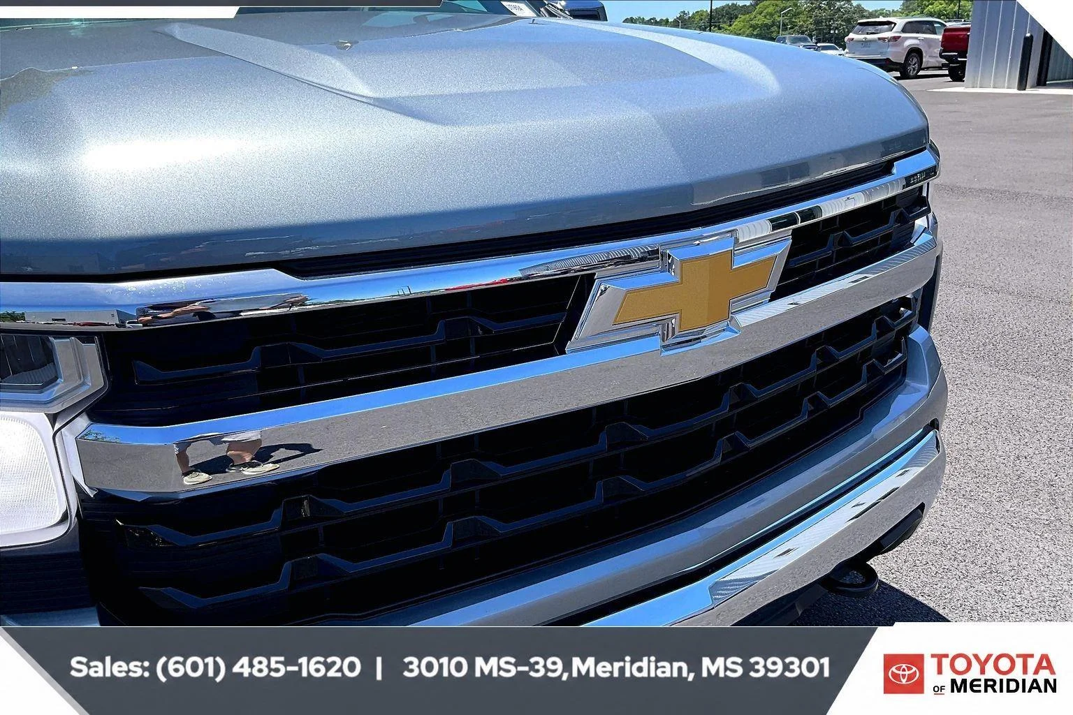 Used 2026 Sterling Gray Metallic Chevrolet LT image 21