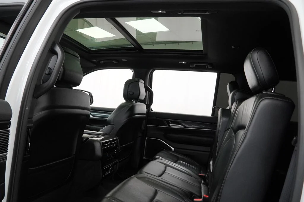 Certified Used 2023 White Jeep Base image 25