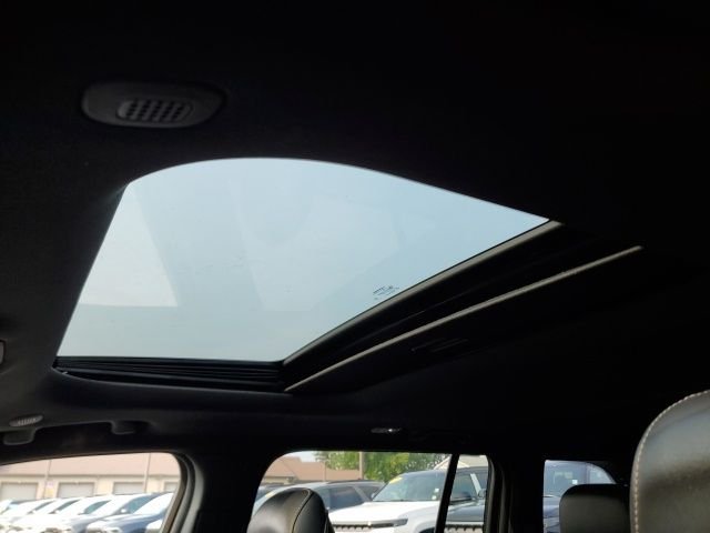 Used 2023 Black Jeep Altitude X image 15