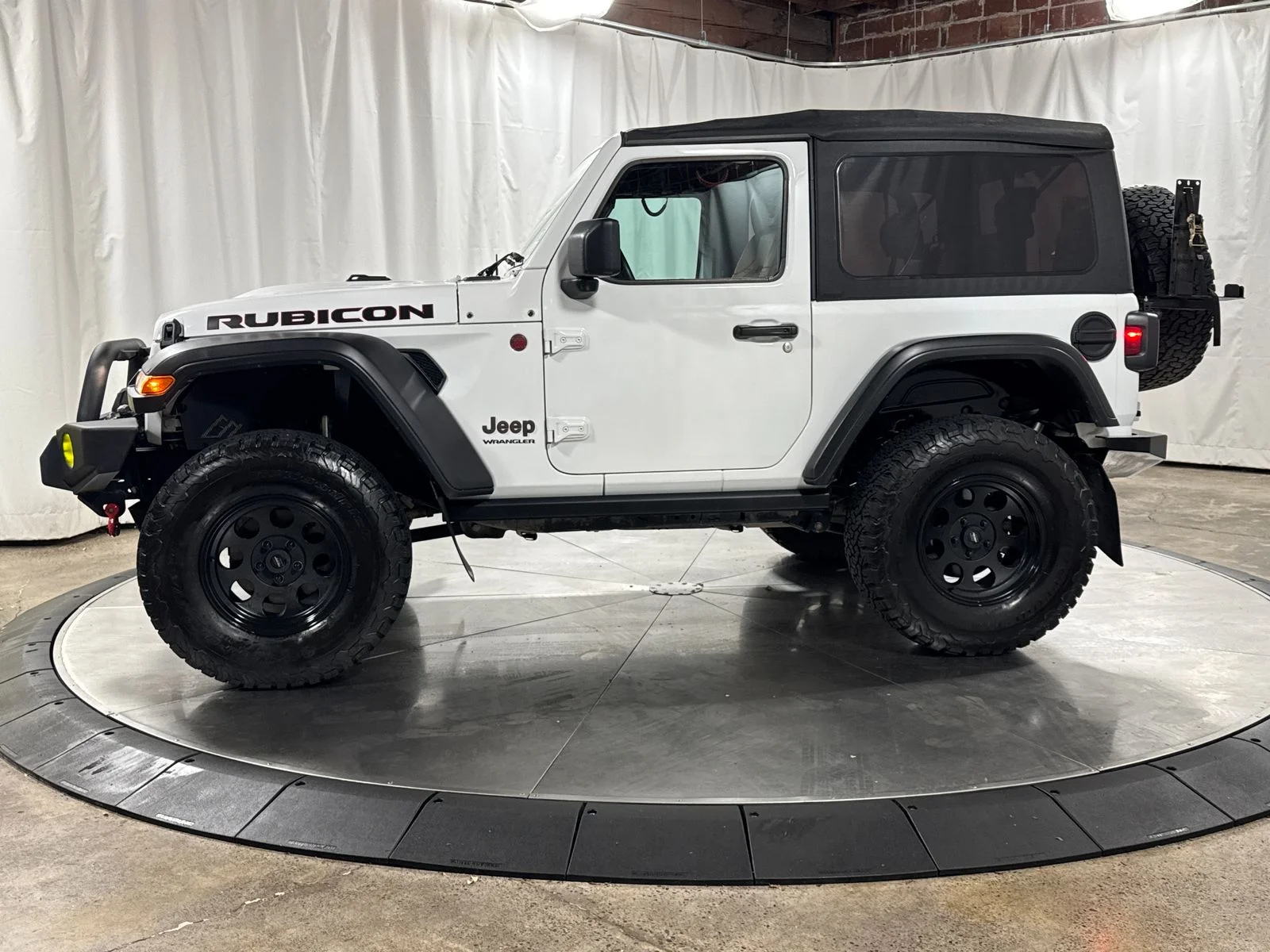 Used 2020 Bright White Clearcoat Jeep Rubicon image 6