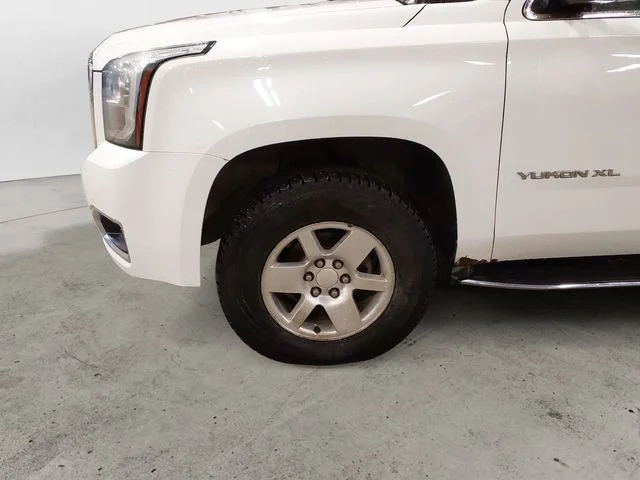 Used 2019 White GMC SLT image 14