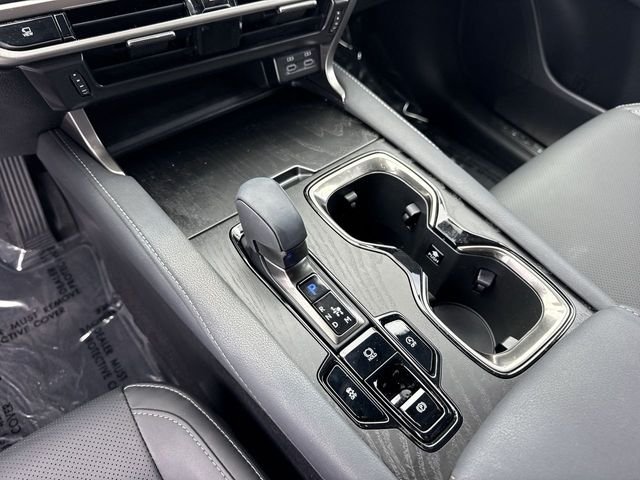 Used 2025 White Lexus 350 Premium image 21