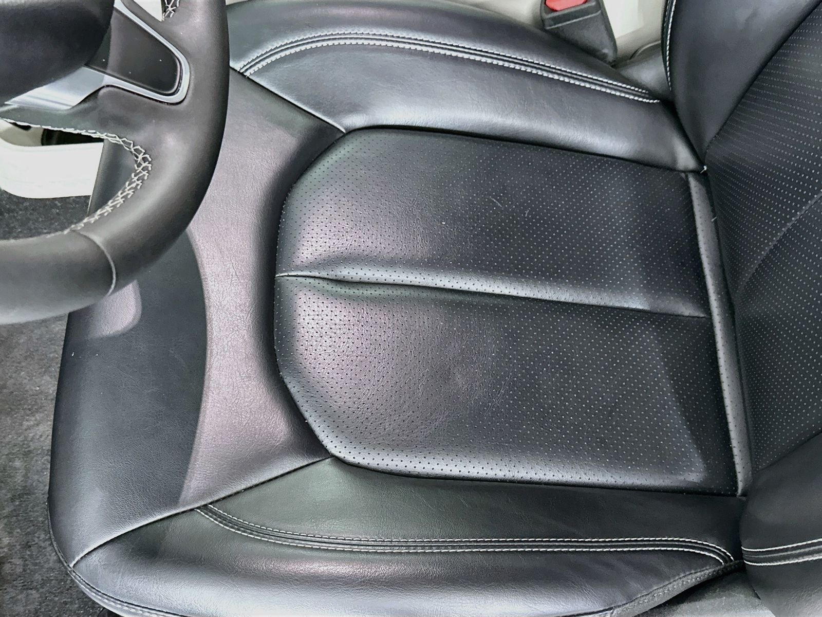 Used 2023 Silver Mist Clearcoat Chrysler Touring L image 19