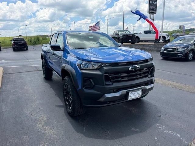 New 2026 Reef Blue Metallic Chevrolet Trail Boss image 4